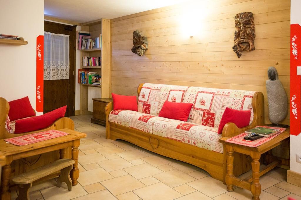 Hotel Restaurant La Barme Конь Екстер'єр фото