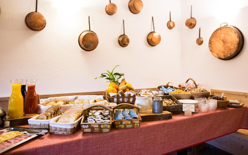 Hotel Restaurant La Barme Конь Екстер'єр фото