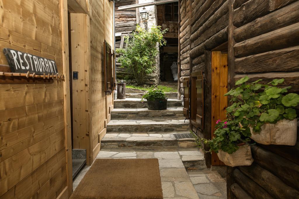 Hotel Restaurant La Barme Конь Екстер'єр фото