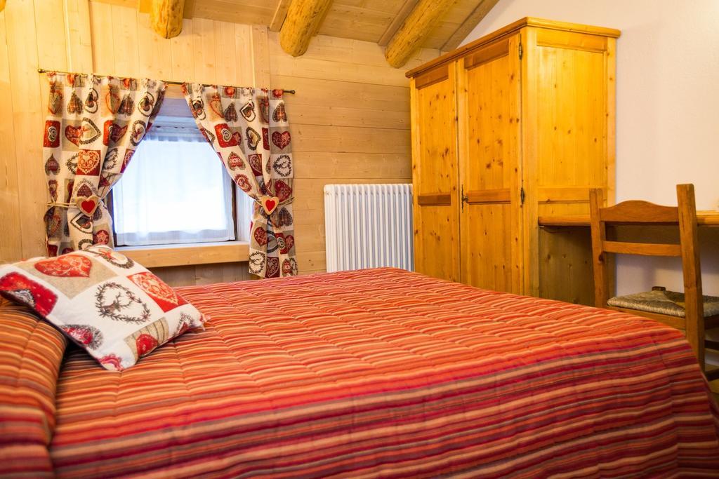 Hotel Restaurant La Barme Конь Екстер'єр фото