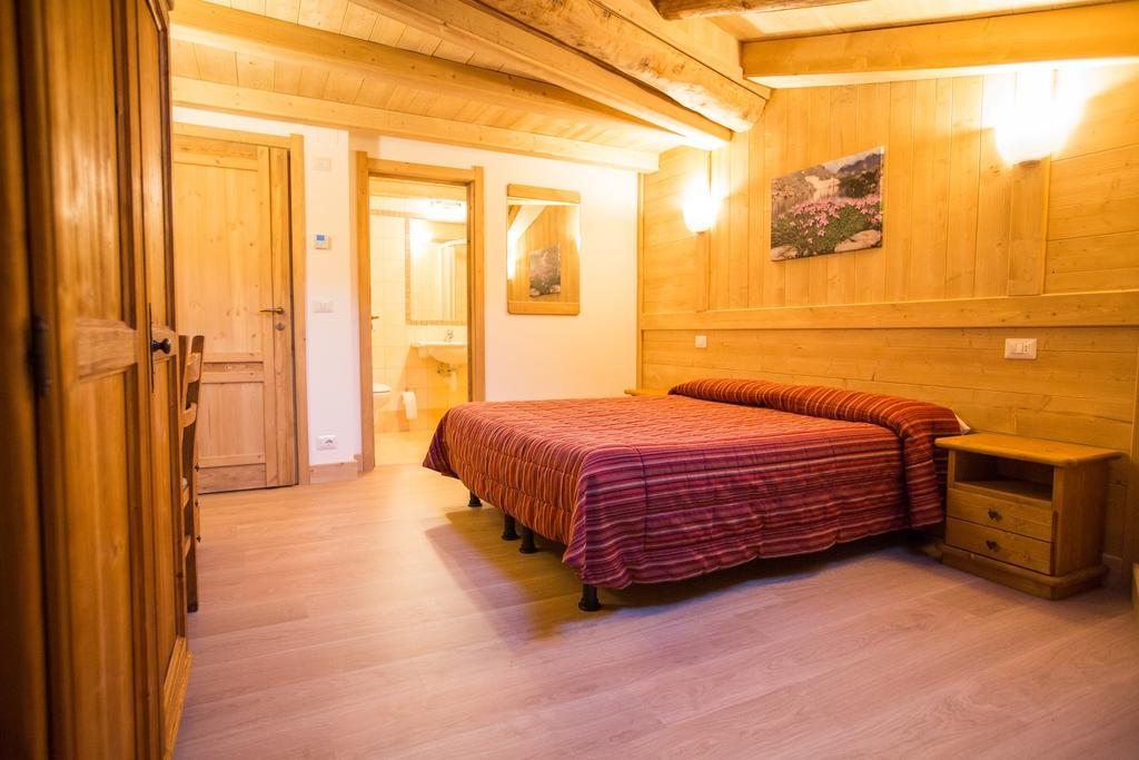 Hotel Restaurant La Barme Конь Екстер'єр фото