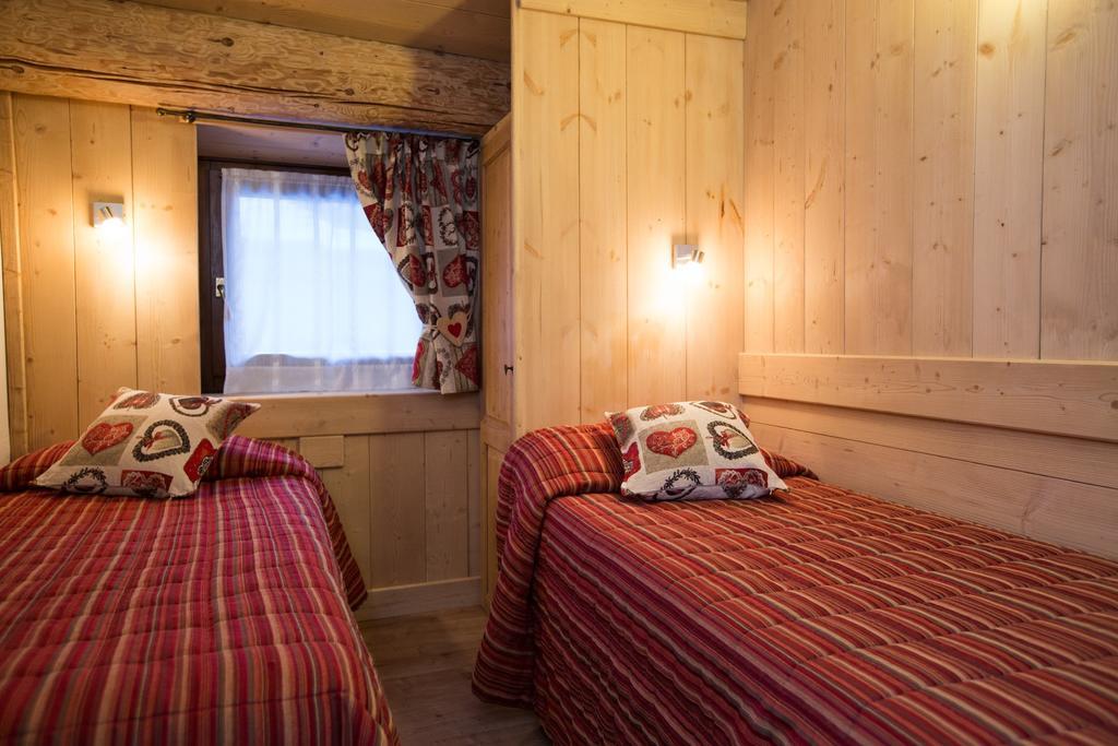 Hotel Restaurant La Barme Конь Екстер'єр фото