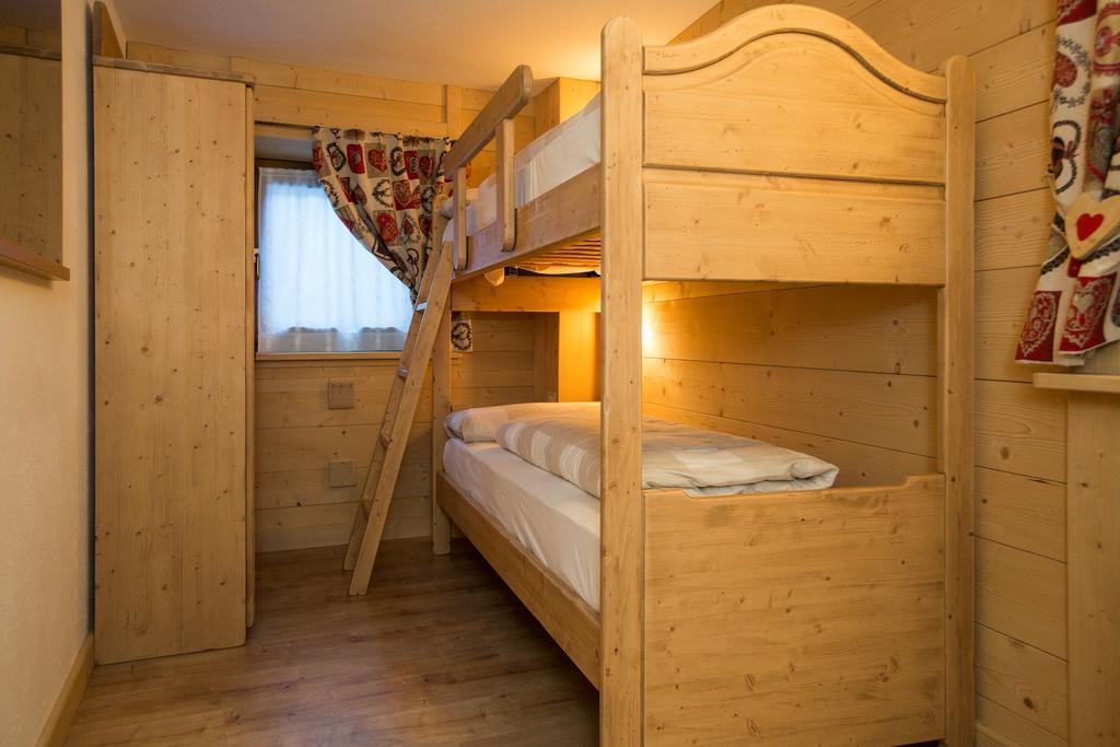 Hotel Restaurant La Barme Конь Екстер'єр фото