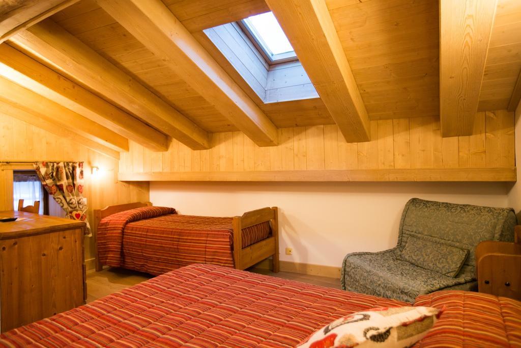 Hotel Restaurant La Barme Конь Екстер'єр фото