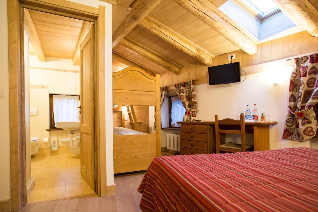 Hotel Restaurant La Barme Конь Екстер'єр фото