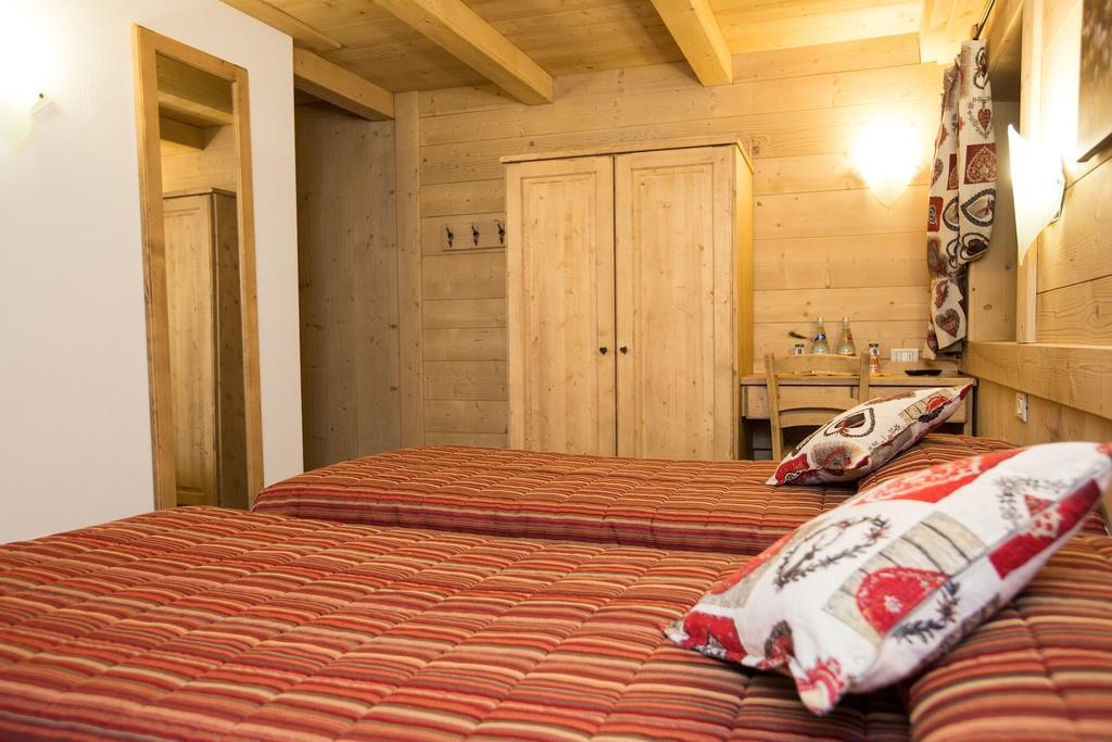 Hotel Restaurant La Barme Конь Екстер'єр фото