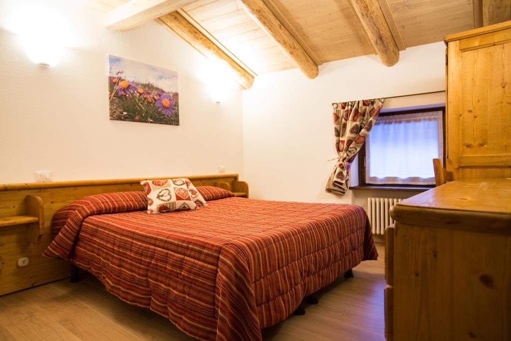 Hotel Restaurant La Barme Конь Екстер'єр фото
