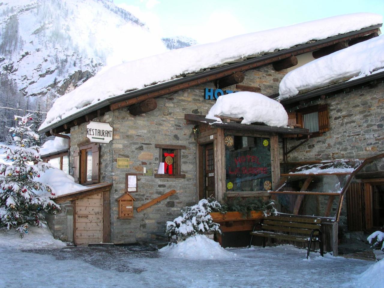 Hotel Restaurant La Barme Конь Екстер'єр фото